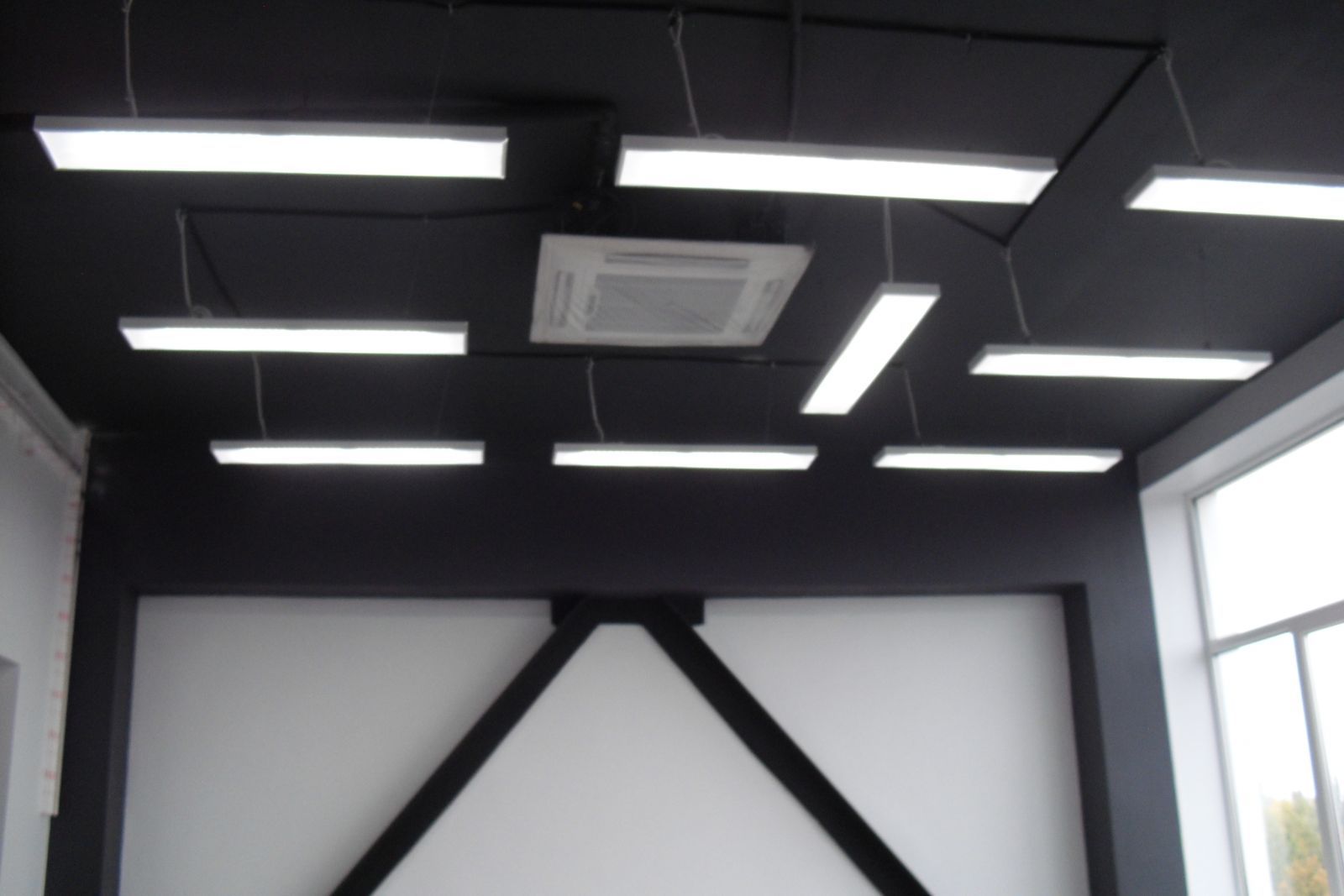 Потолочный светодиодный светильник с блоком аварийного питания (3 часа) LC 80-P-OFFICE OP 3000K A3